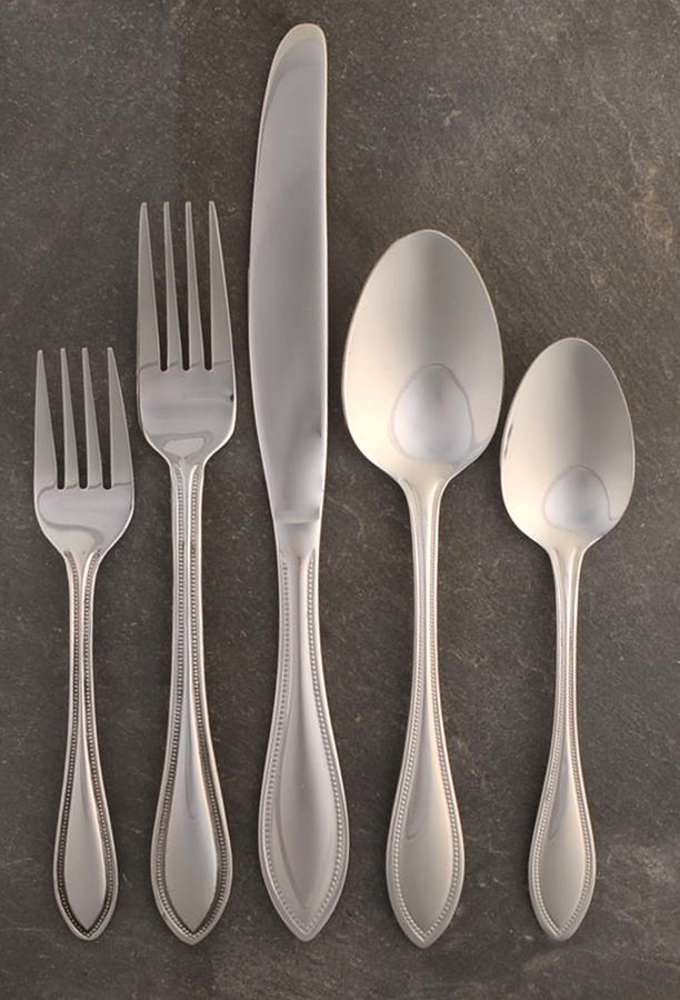 American Bead (Stainless, 18-0) 5 Piece Place Setting by International Silver-1