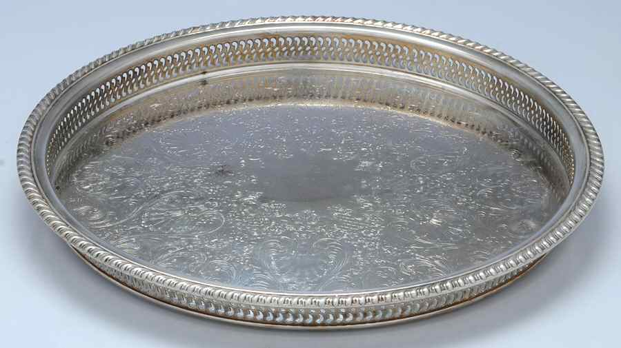 4372G (Silverlate, Hollowware) 14" Gallery Tray by International Silver-1