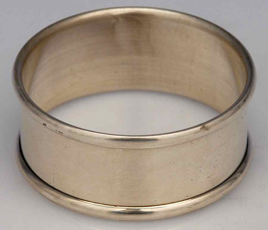 N139 (Sterling, Hollowware) Napkin Ring by International Silver-1