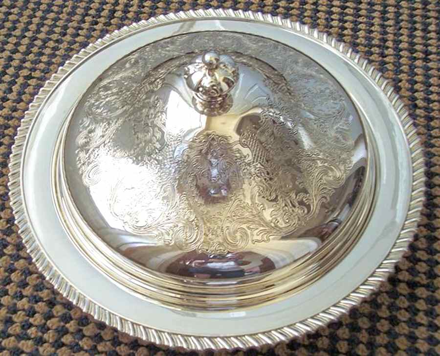 2221 (Silverplate, Hollowware) 3 Part Round Covered Casserole by International Silver-1
