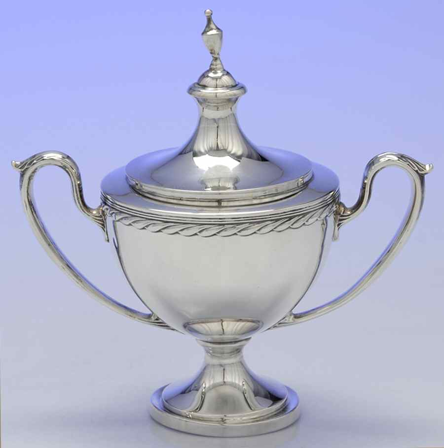 B330 (Sterling, Hollowware) Sugar Bowl & Lid by International Silver-1