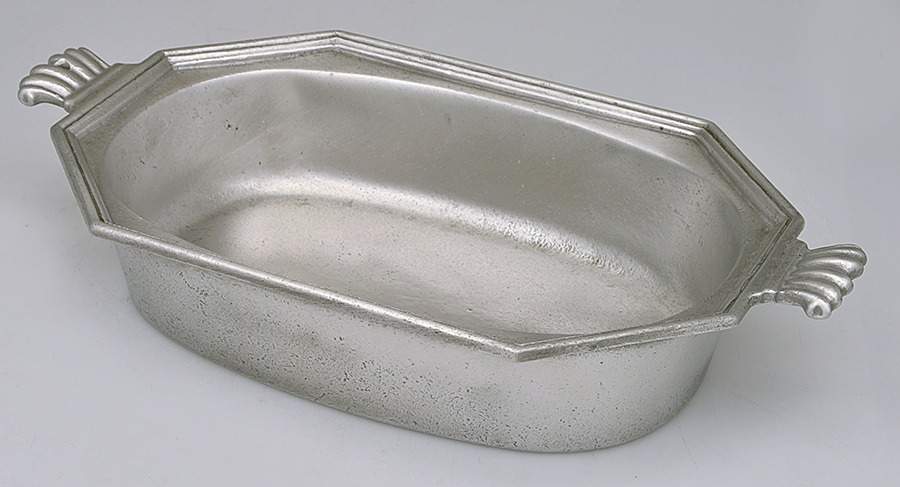 INS545 (Pewter, Hollowware) Oblong Baker No Lid by International Silver-1