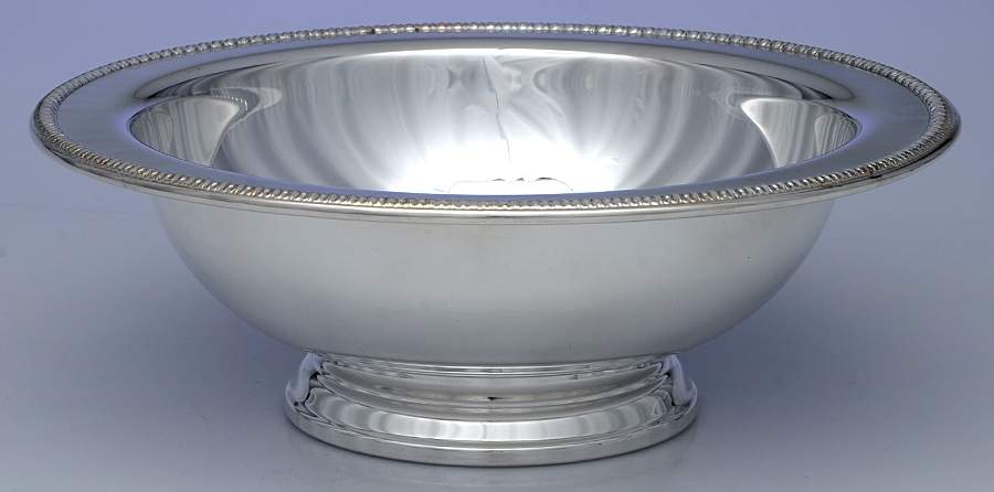 4362 (Silverplate, Hollowware) 10" Round Pedestal Centerpiece by International Silver-1