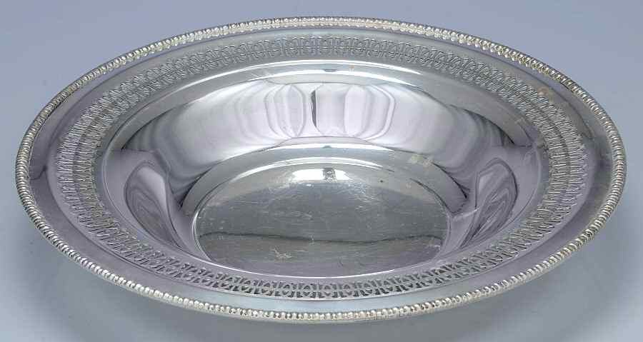4335 (Silverplate, Hollowware) 12" Round Pierced Vegetable Bowl by International Silver-1