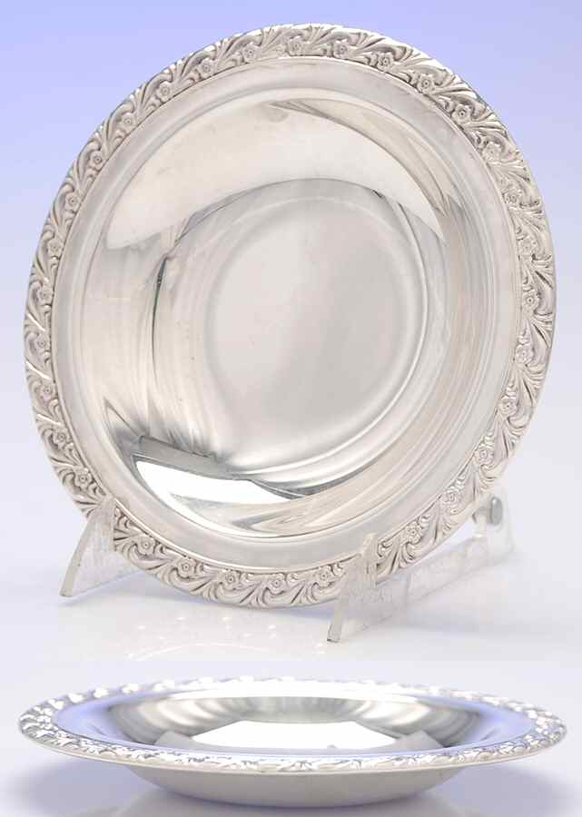 713 (Silverplate, Hollowware) 7" Round Bowl by International Silver-1