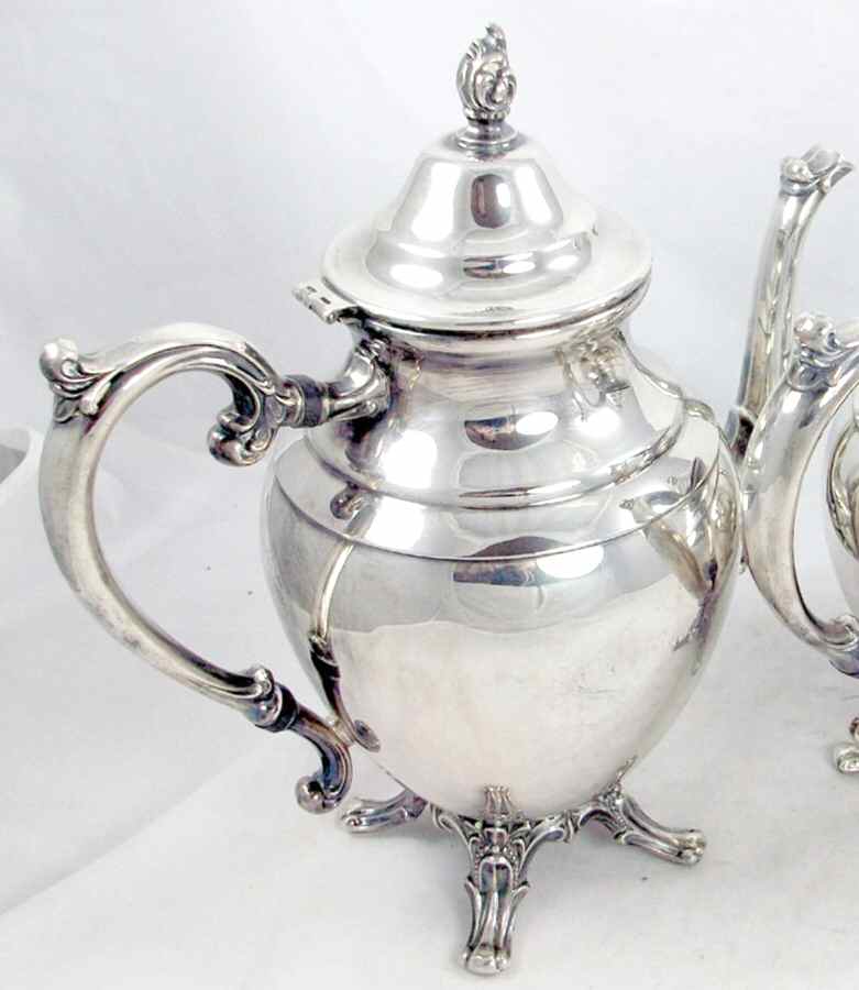 INS553 (Silverplate, Hollowware) Silverplate Coffee Pot by International Silver-1