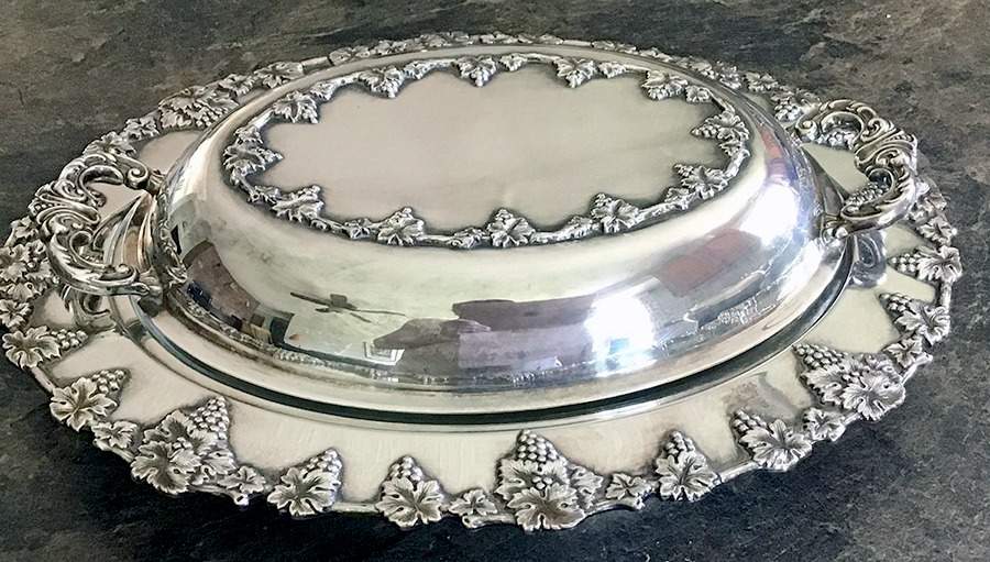 1047 (Silverplate, Hollowware) Double Vegetable Bowl by International Silver-1