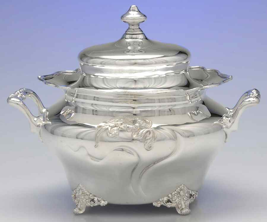3712 (Silverplate, Hollowware) Tureen & Lid by International Silver-1