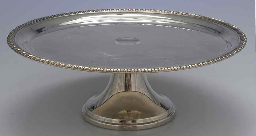 842 (Silverplate, Hollowware) 12" Diameter Pedestal Cake Stand by International Silver-1
