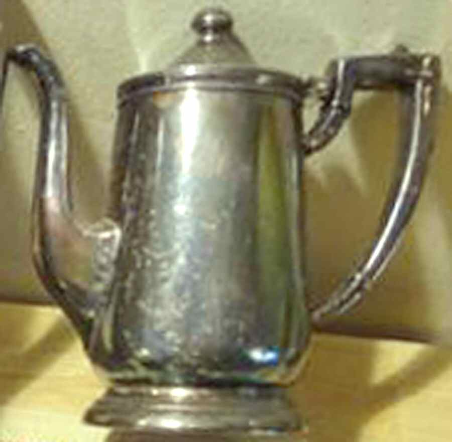 09-01 (Silverplate, Hollowware) Teapot by International Silver-1