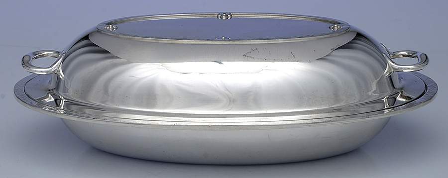 N7015 (Silverplate, Hollowware) Double Vegetable Bowl by International Silver-1