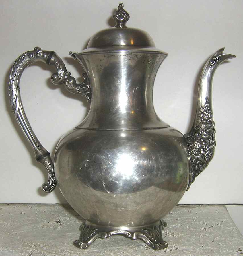 INS582 (Silverplate, Hollowware) Teapot by International Silver-1