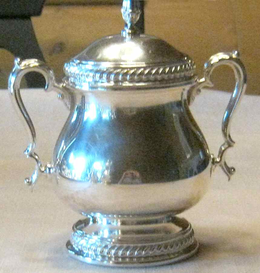 0302 (Sterling, Hollowware) Sugar Bowl & Lid by International Silver-1