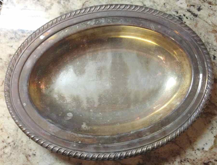Castleton (Silverplate, Hollowware) Silverplate Oval Vegetable Bowl by International Silver-1
