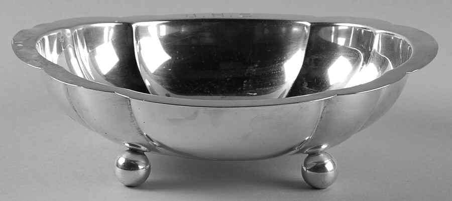 B90 (Sterling, Hollowware) 6" 4 Toed Bon Bon by International Silver-1