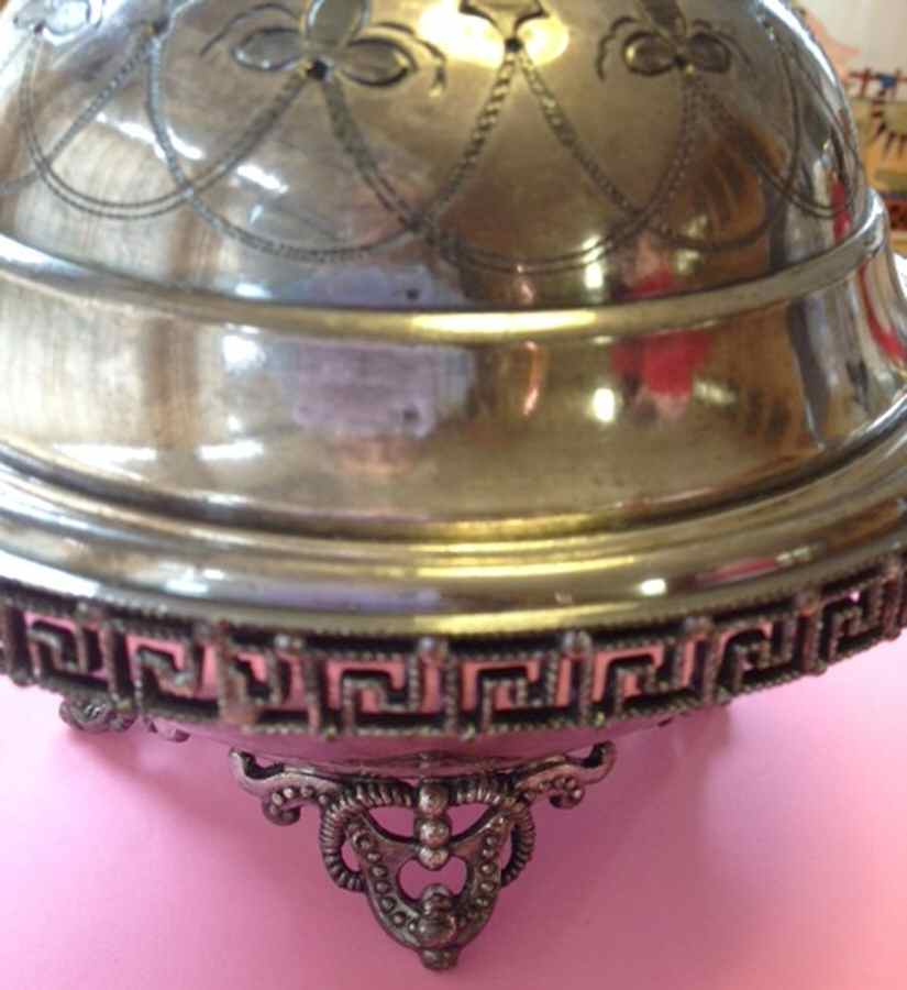 4800 (Silverplate, Hollowware) Round Covered Butter Dish & Strainer by International Silver-1
