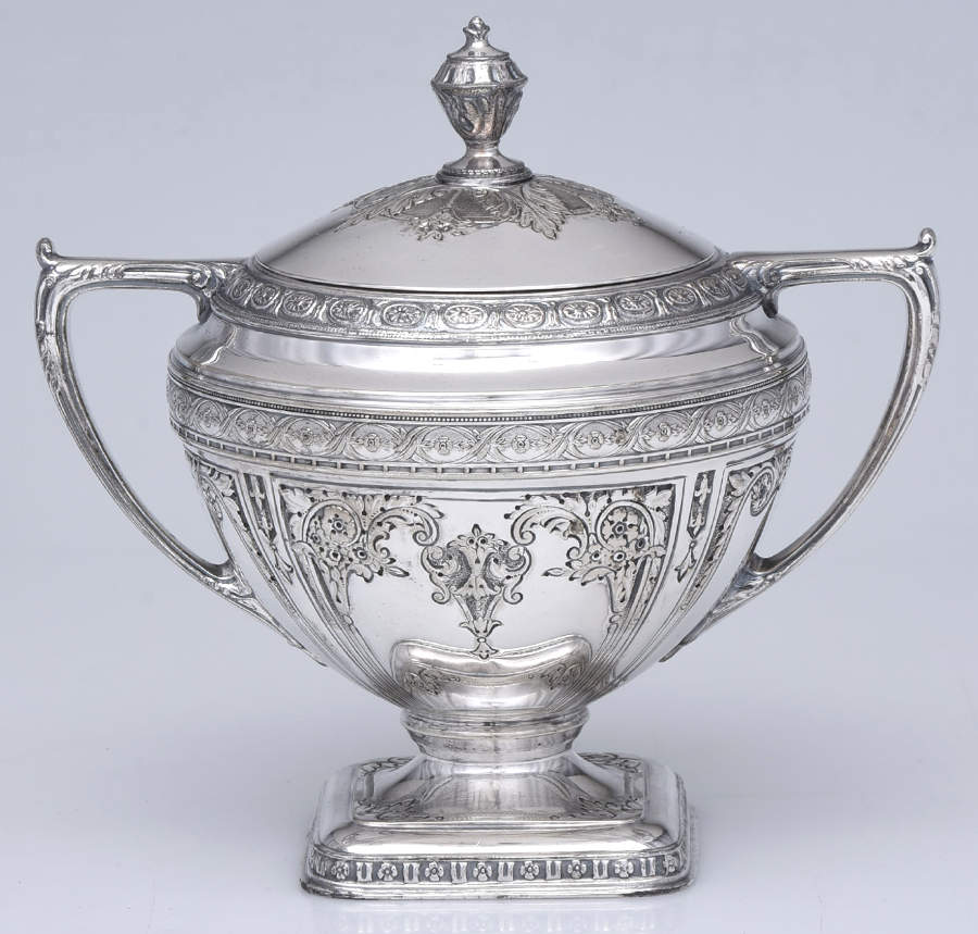 1615 (Silverplate, Hollowware) Sugar Bowl & Lid by International Silver-1
