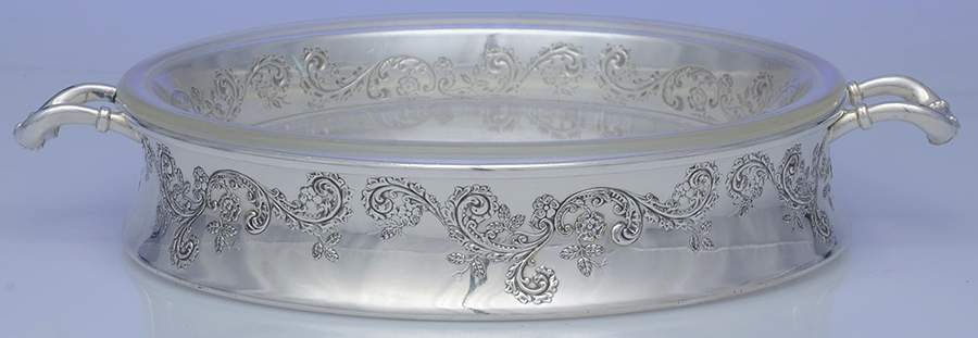 0579 (Silverplate, Hollowware) 8" Round Tray & Glass Insert by International Silver-1