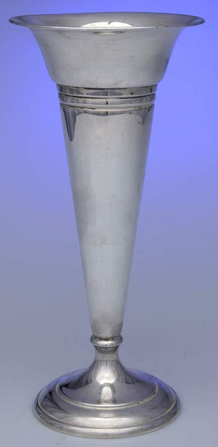 943 (Sterling, Hollowware) 12" Weighted Trumpet Vase by International Silver-1