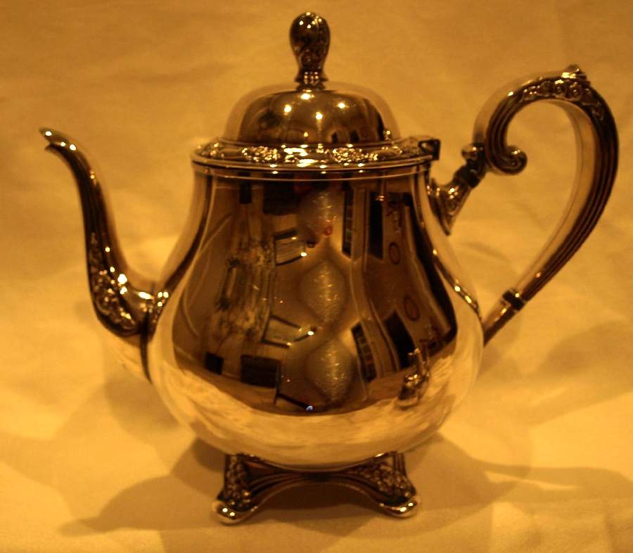 881-1 (Silverplate, Hollowware) Teapot by International Silver-1
