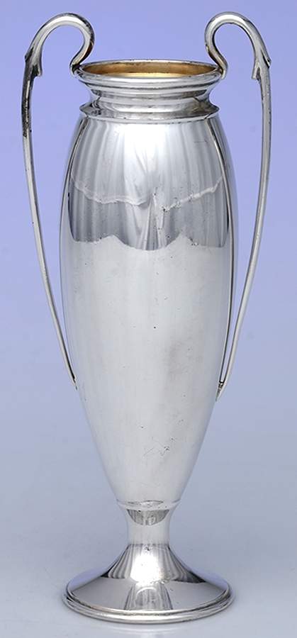 655 (Silverplate, Hollowware) Presentation Trophy/Loving Cup by International Silver-1