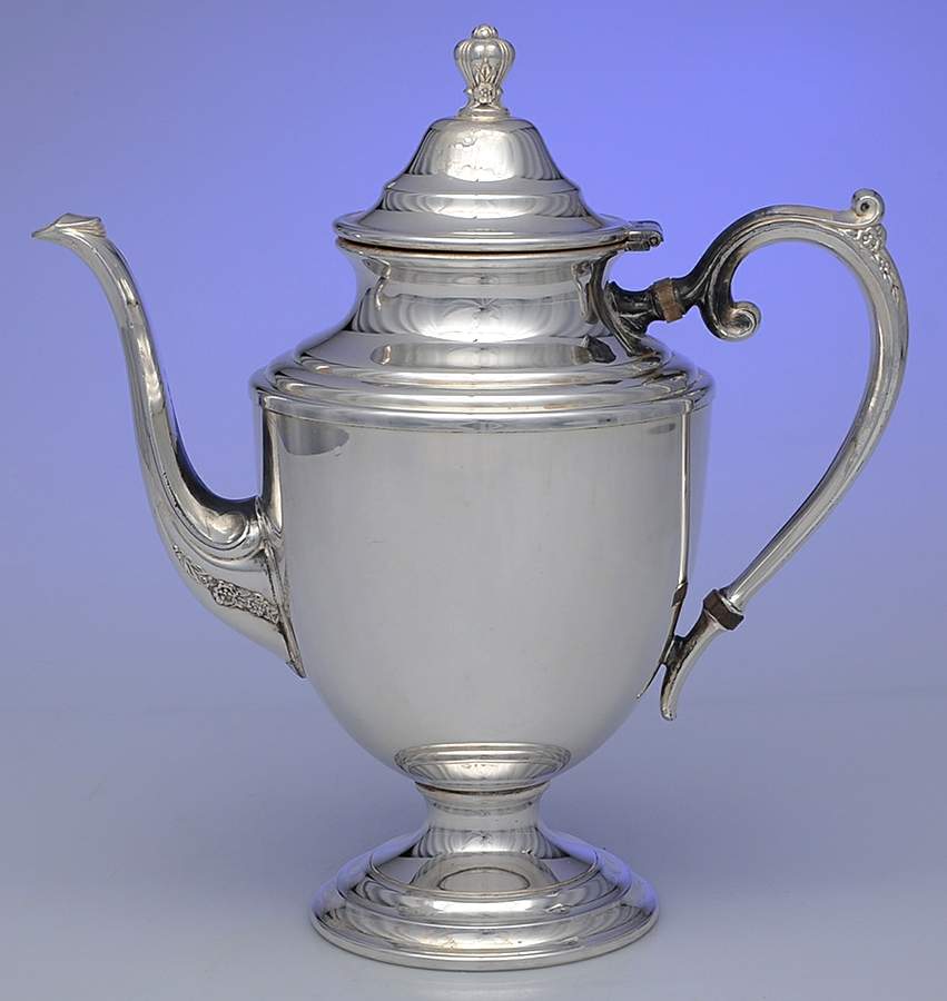 01 (Silverplate, Hollowware) Teapot by International Silver-1