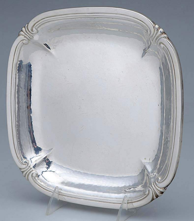 D187 (Sterling, Hollowware) 9" Luncheon Plate by International Silver-1