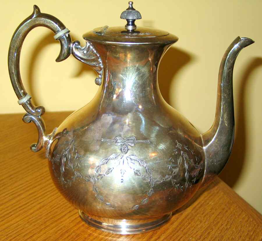 JDN2 (Silverplate, Hollowware) Teapot by James Deakin & Sons-1