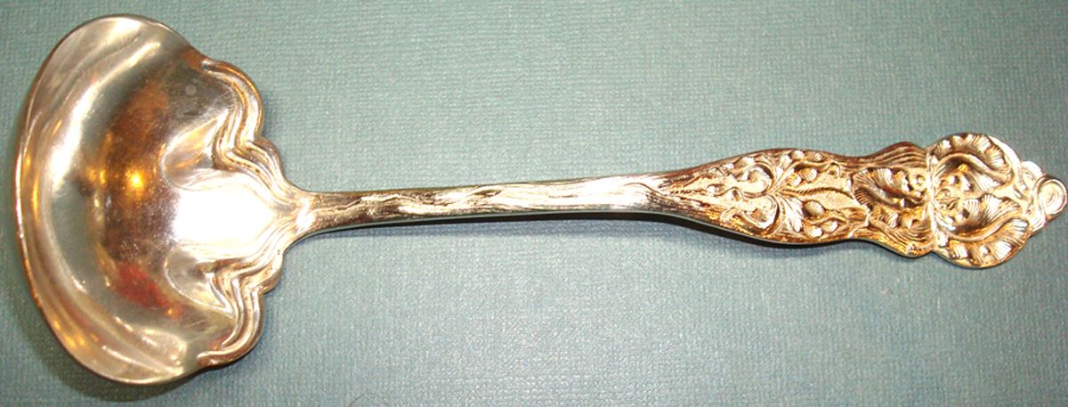 Louvre (Silverplate, 1907) Solid Gravy Ladle by Williams Bros-1