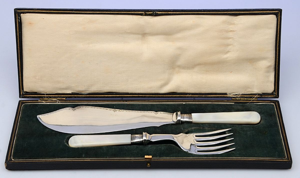 Pearl Handle (Sterling) Pearl Handle Hollow Fish Serving Set w/Slvp Blade by John Biggin-1