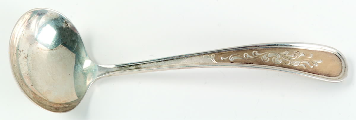 Golden Calvert-Engraved (Sterling, 1982) Solid Gravy Ladle by Kirk Stieff-1