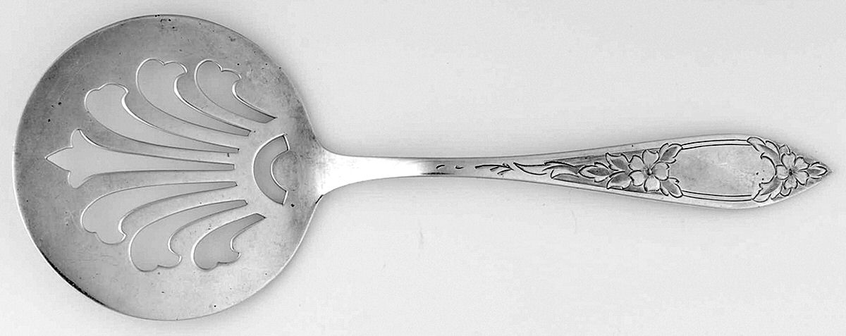 Lady Claire-Hand Engraved (Sterling, 1925) Tomato Server, Solid Piece by Kirk Stieff-1