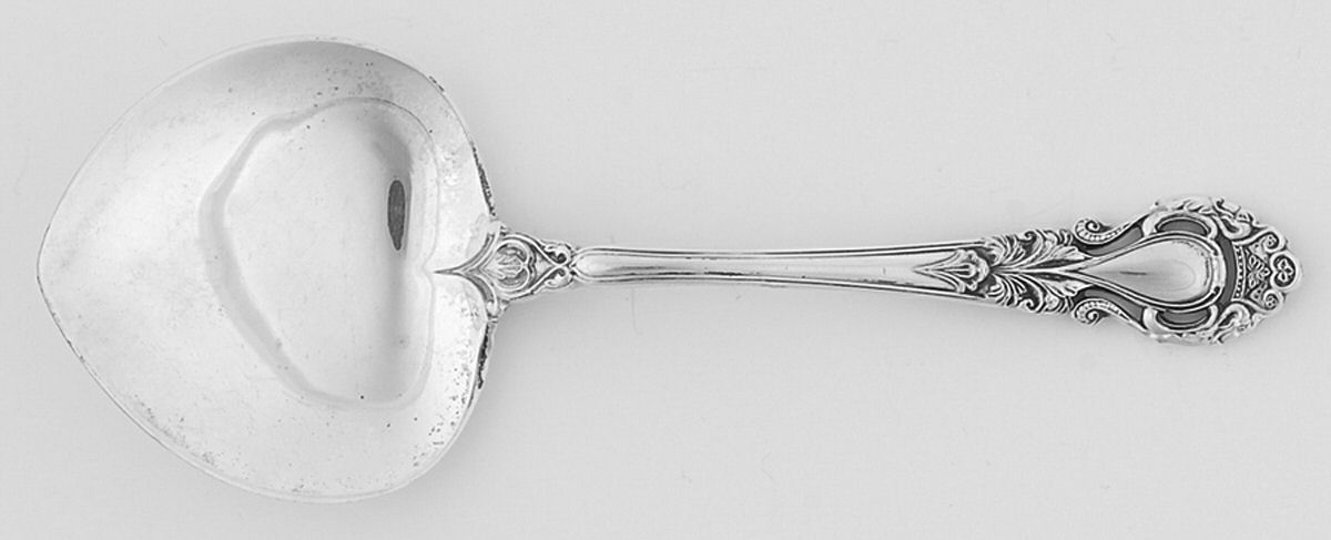 Royal Dynasty (Sterling, 1966) Solid Bon Bon Spoon by Kirk Stieff-1