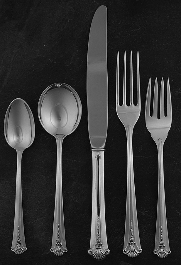 Severn-Worthington (Sterling, 1940) 5 Piece Dinner Size Setting by Kirk Stieff-1