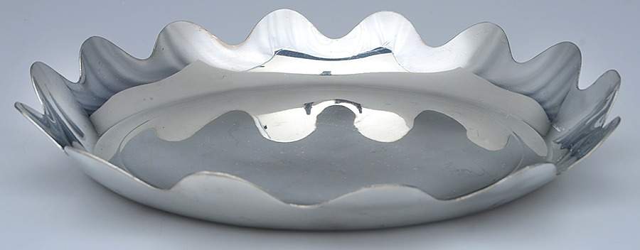 Williamsburg (Pewter, Hollowware) Strawberry Dish by Kirk Stieff-1