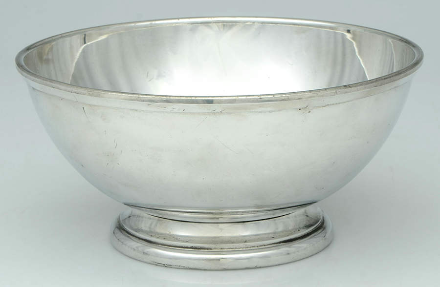 Williamsburg (Pewter, Hollowware) Round Footed Vegetable Bowl by Kirk Stieff-1