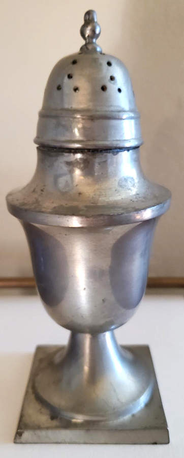 Williamsburg (Pewter, Hollowware) Pepper Shaker by Kirk Stieff-1