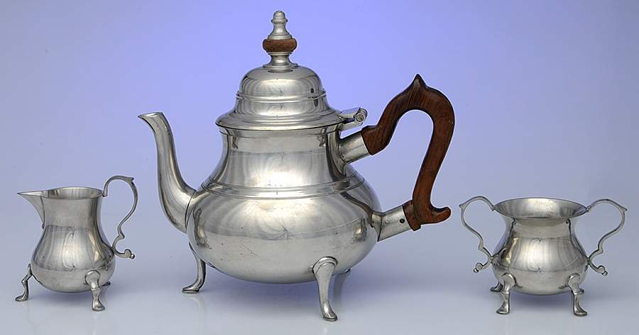 Williamsburg (Pewter, Hollowware) 3 Pc Tea Set (CPBRH, SUO, CR) by Kirk Stieff-1