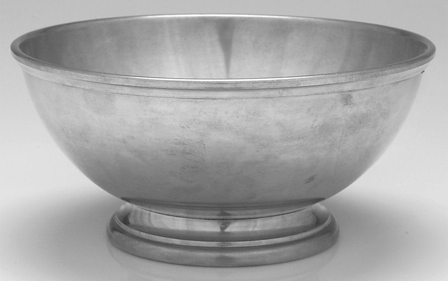 Williamsburg (Pewter, Hollowware) Round Footed Vegetable Bowl by Kirk Stieff-1