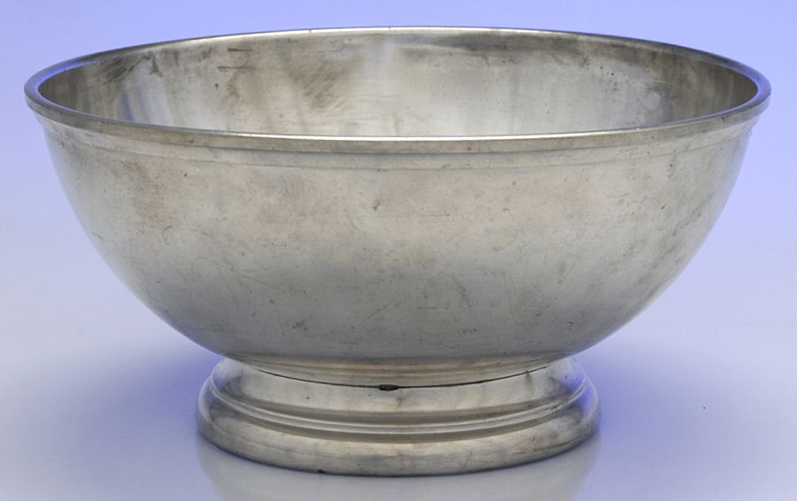 Williamsburg (Pewter, Hollowware) 10" Round Bowl by Kirk Stieff-1