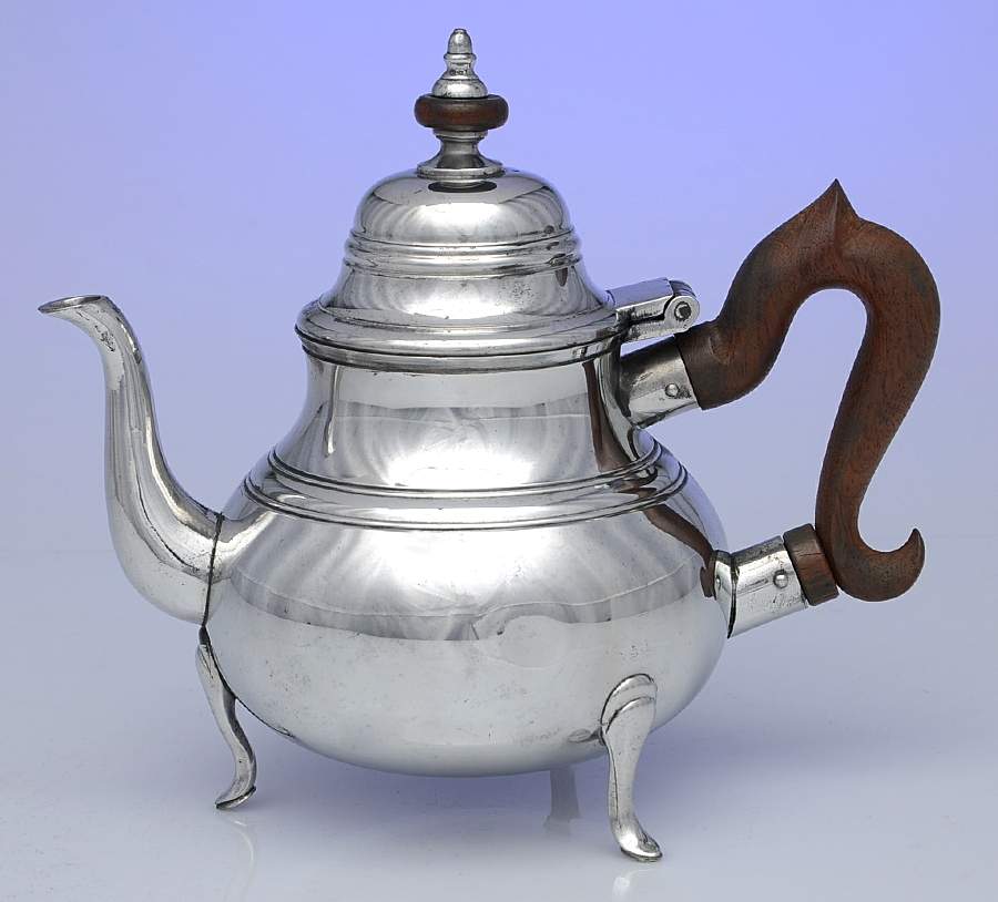 Williamsburg (Pewter, Hollowware) Brown Handle Teapot by Kirk Stieff-1