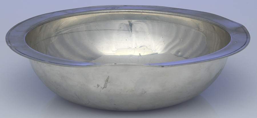 Williamsburg (Pewter, Hollowware) 10" Round Vegetable Bowl by Kirk Stieff-1