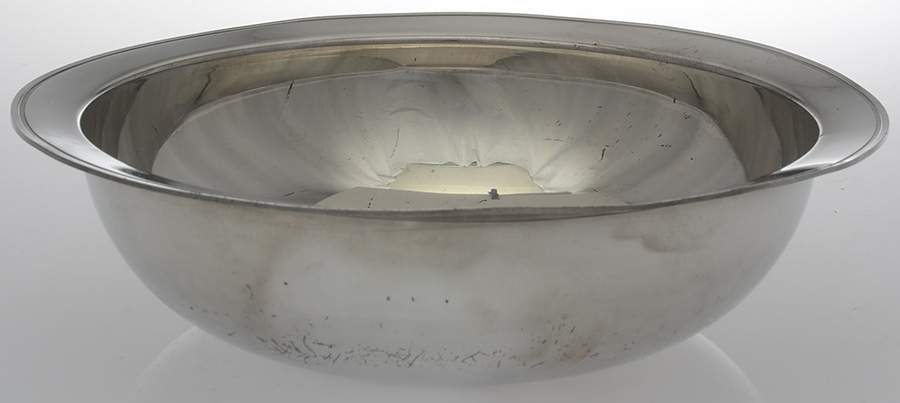 Williamsburg (Pewter, Hollowware) 10" Round Vegetable Bowl by Kirk Stieff-1