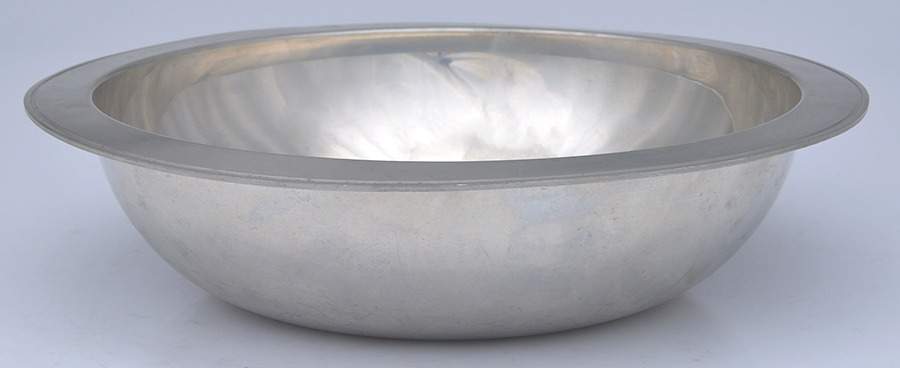Williamsburg (Pewter, Hollowware) 10" Round Vegetable Bowl by Kirk Stieff-1