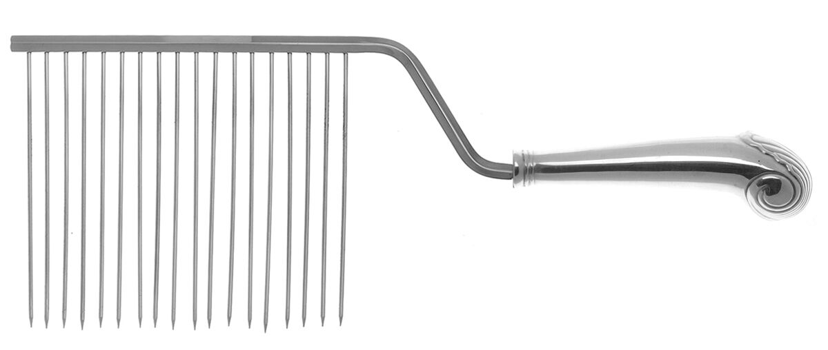 Williamsburg Shell (Sterling, 1970) Cake Breaker with Silverplate Prongs HC by Kirk Stieff-1