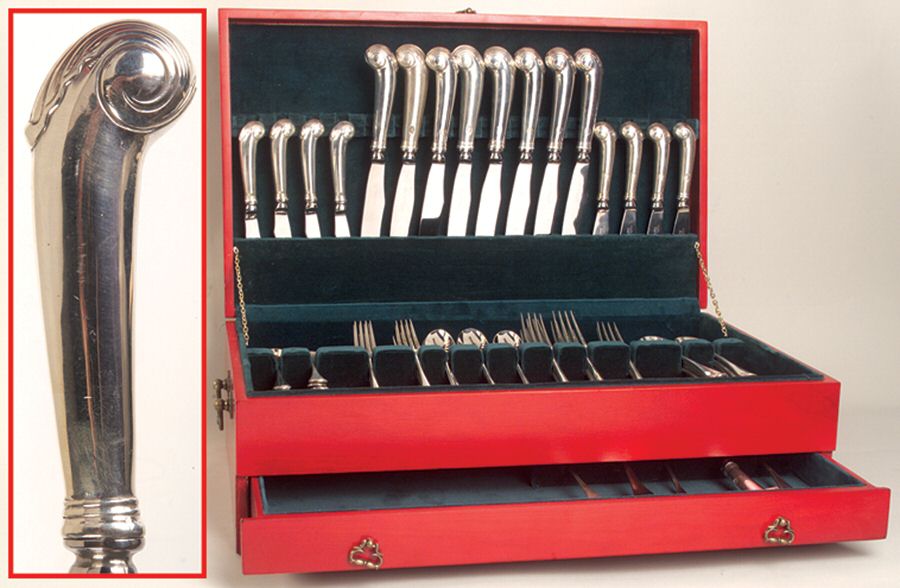 Williamsburg Shell (Sterling, 1970) 61 Piece Set by Kirk Stieff-1