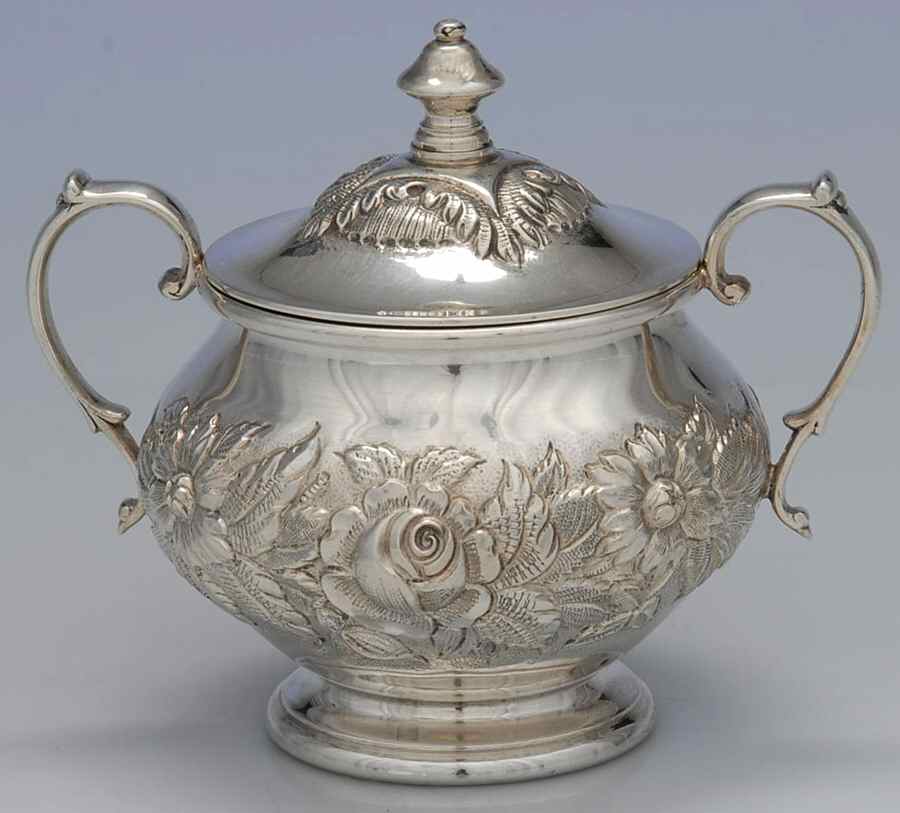 Repousse-Partial Chased (Strlg, Hlwr) Sugar Bowl & Lid by Kirk Stieff-1