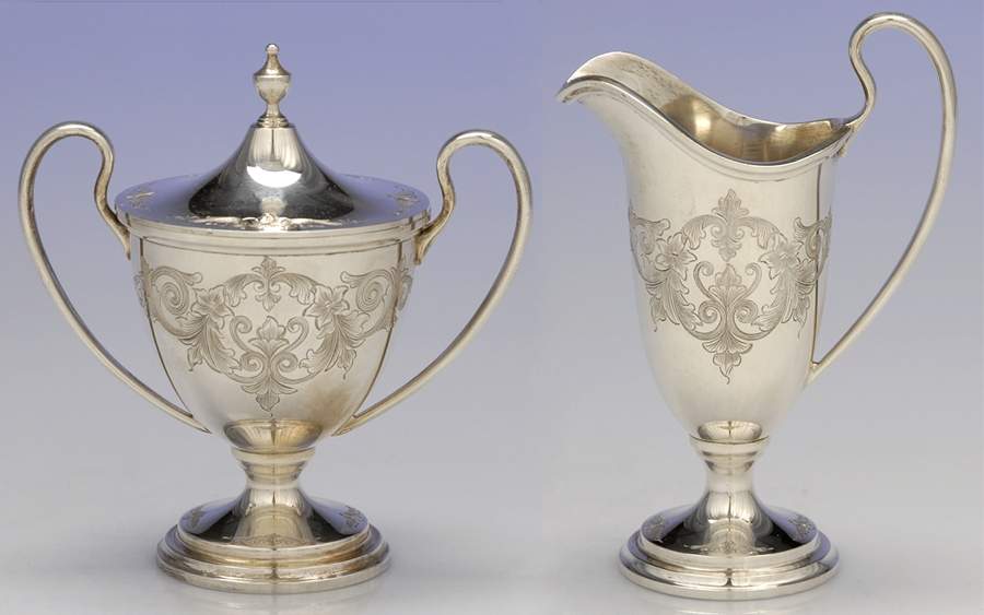 Old Maryland-Engv (Sterling, Hollowware) Mini Creamer & Sugar with Lid by Kirk Stieff-1