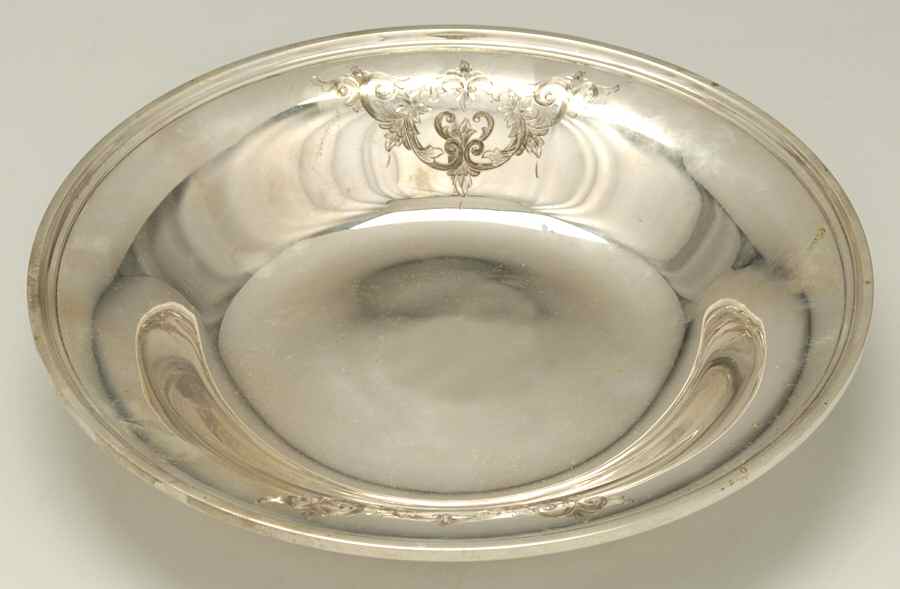 Old Maryland-Engv (Sterling, Hollowware) 9" Round Vegetable Bowl by Kirk Stieff-1