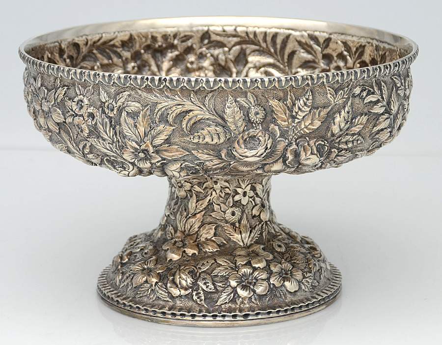 Repousse (Coin, Hollowware, No Landscape) 9" Fruit Serving Bowl by Kirk Stieff-1